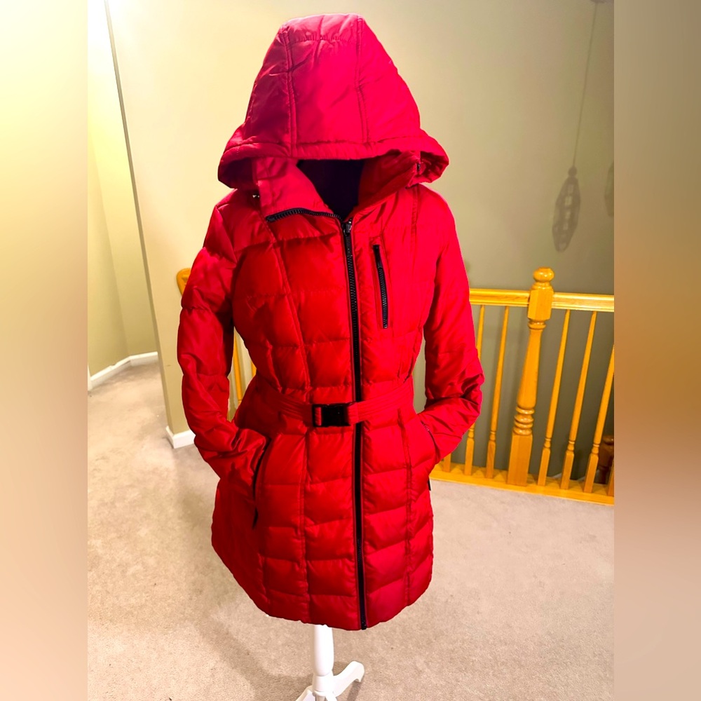 MICHAEL Micheal Kors Women's Red Puffer Jacket Size Medium Detachable Hood